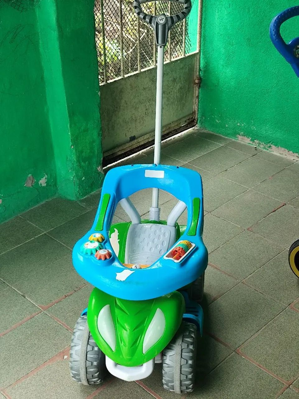 Quadriciclo infantil 