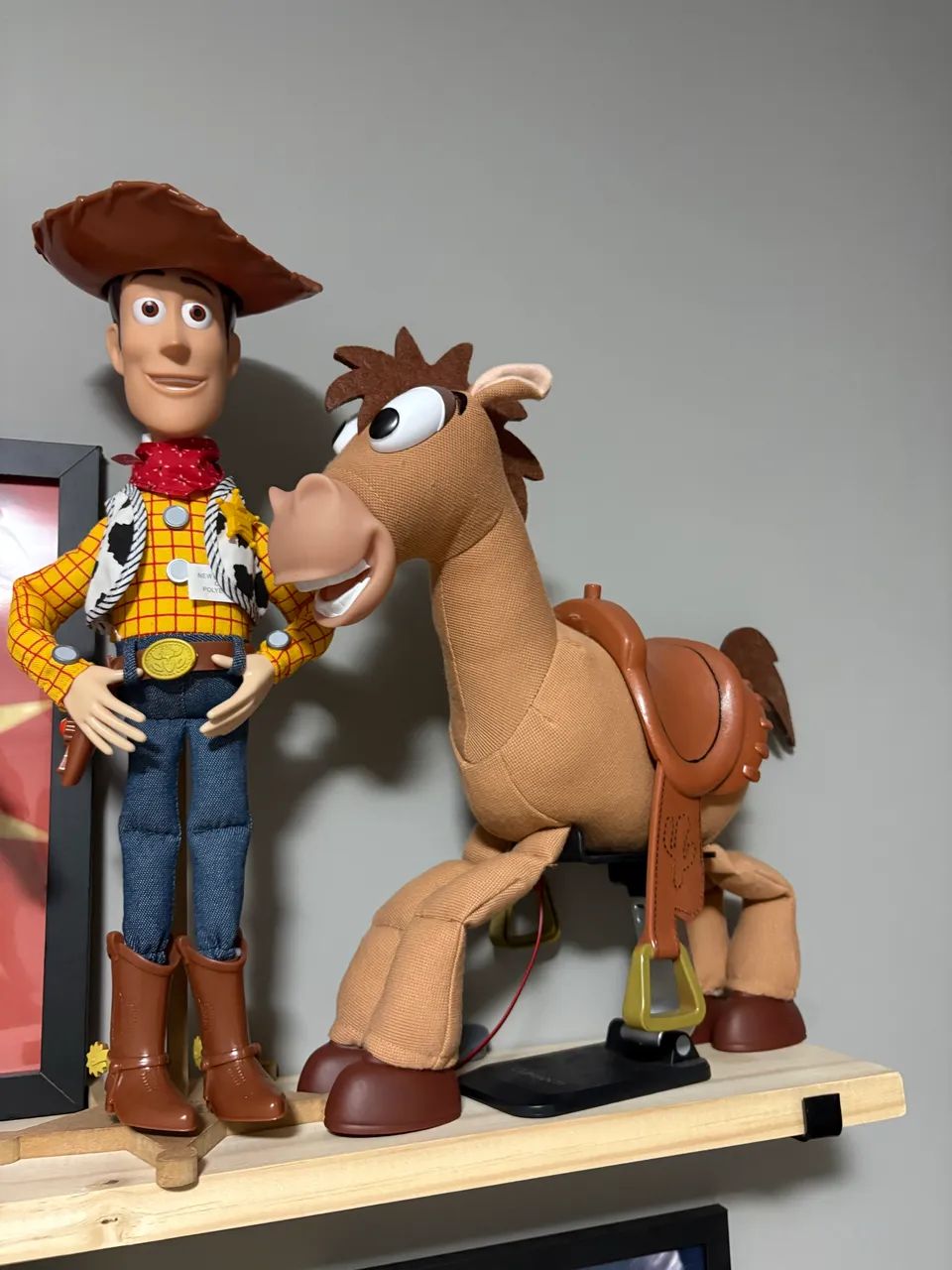 BONECO BALA NO ALVO
