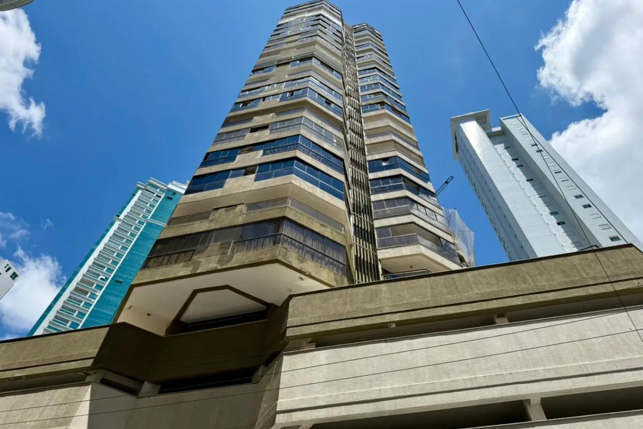 Apartamento QUADRA MAR em Balneário Camboriú - Foto 3