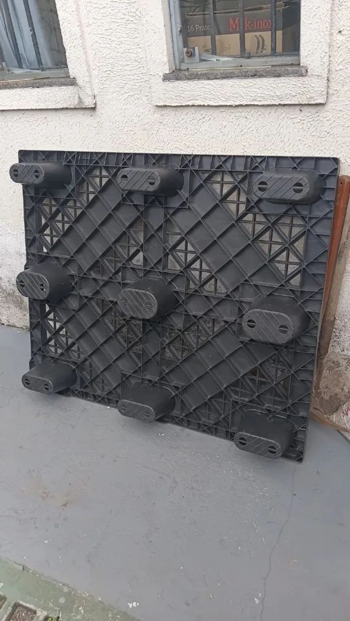 Palet de plástico bem resistente, 1m x 1,2m  - Foto 3