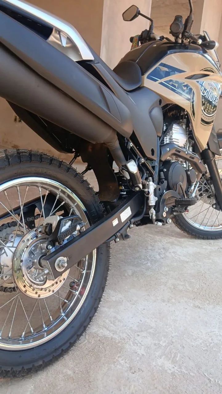 XTZ Lander 250  - Foto 2