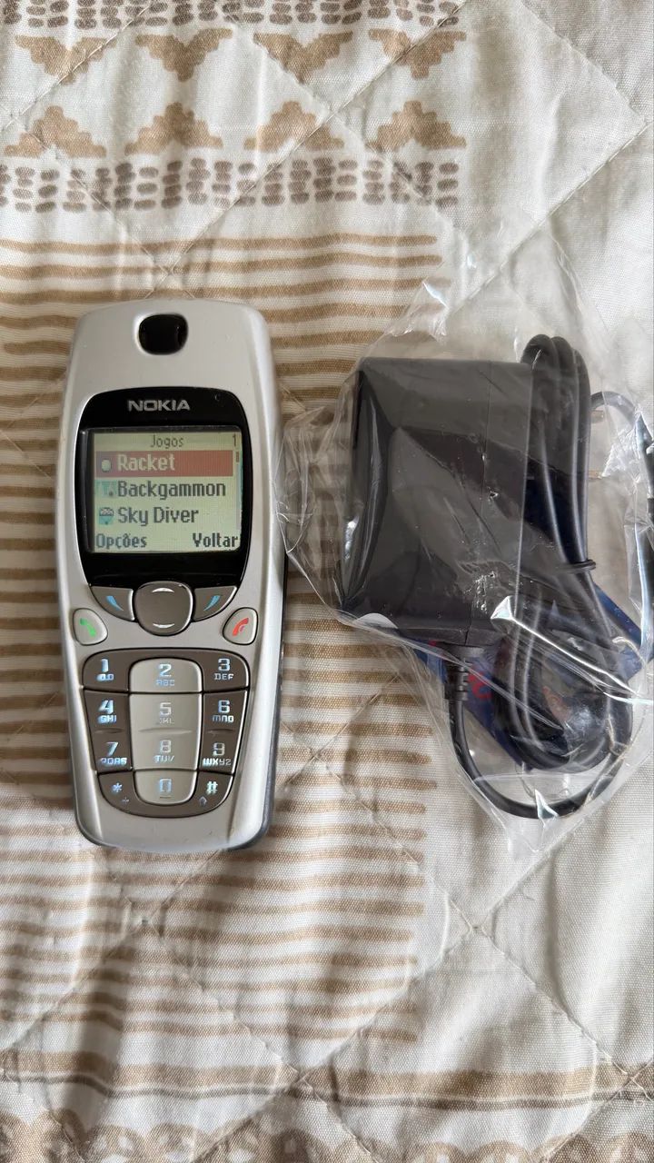 Nokia 3520 - Foto 2