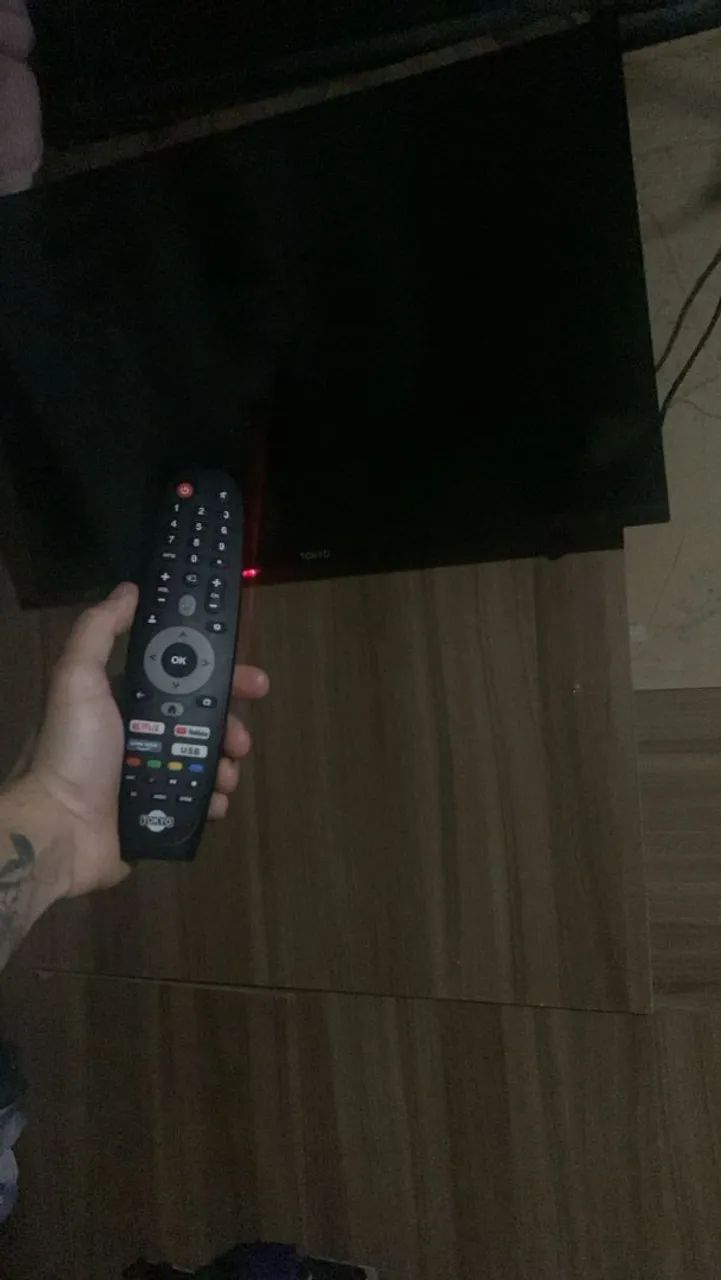 Tv smart 32 polegadas na caixa tv com 1 mês apenas de uso - Foto 2