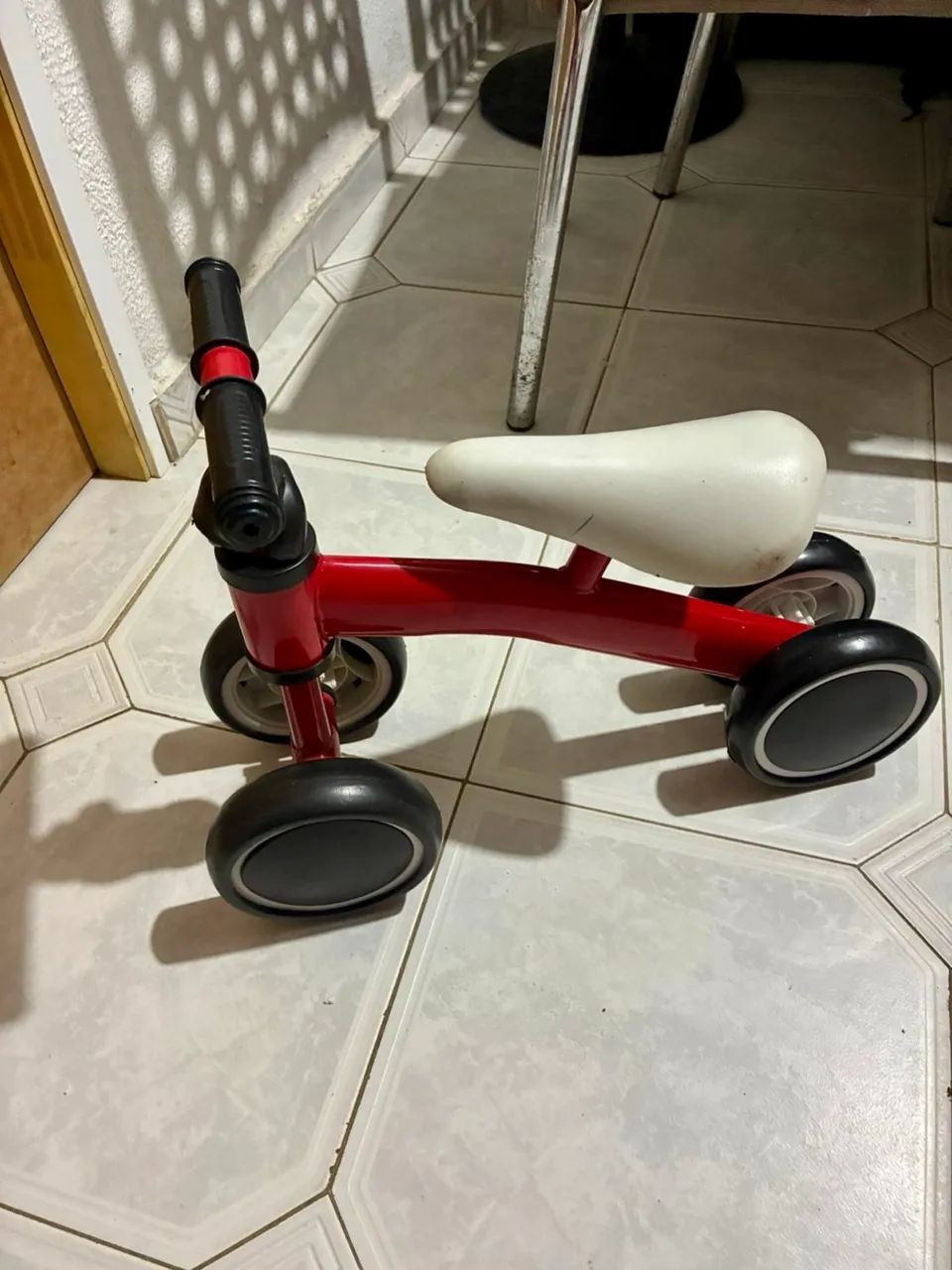 Triciclo infantil para equilíbrio  - Foto 2