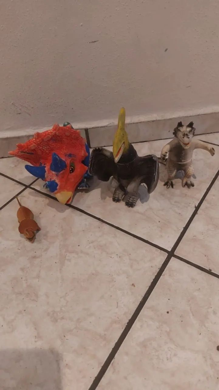 Dinossauros de brinquedo  - Foto 4