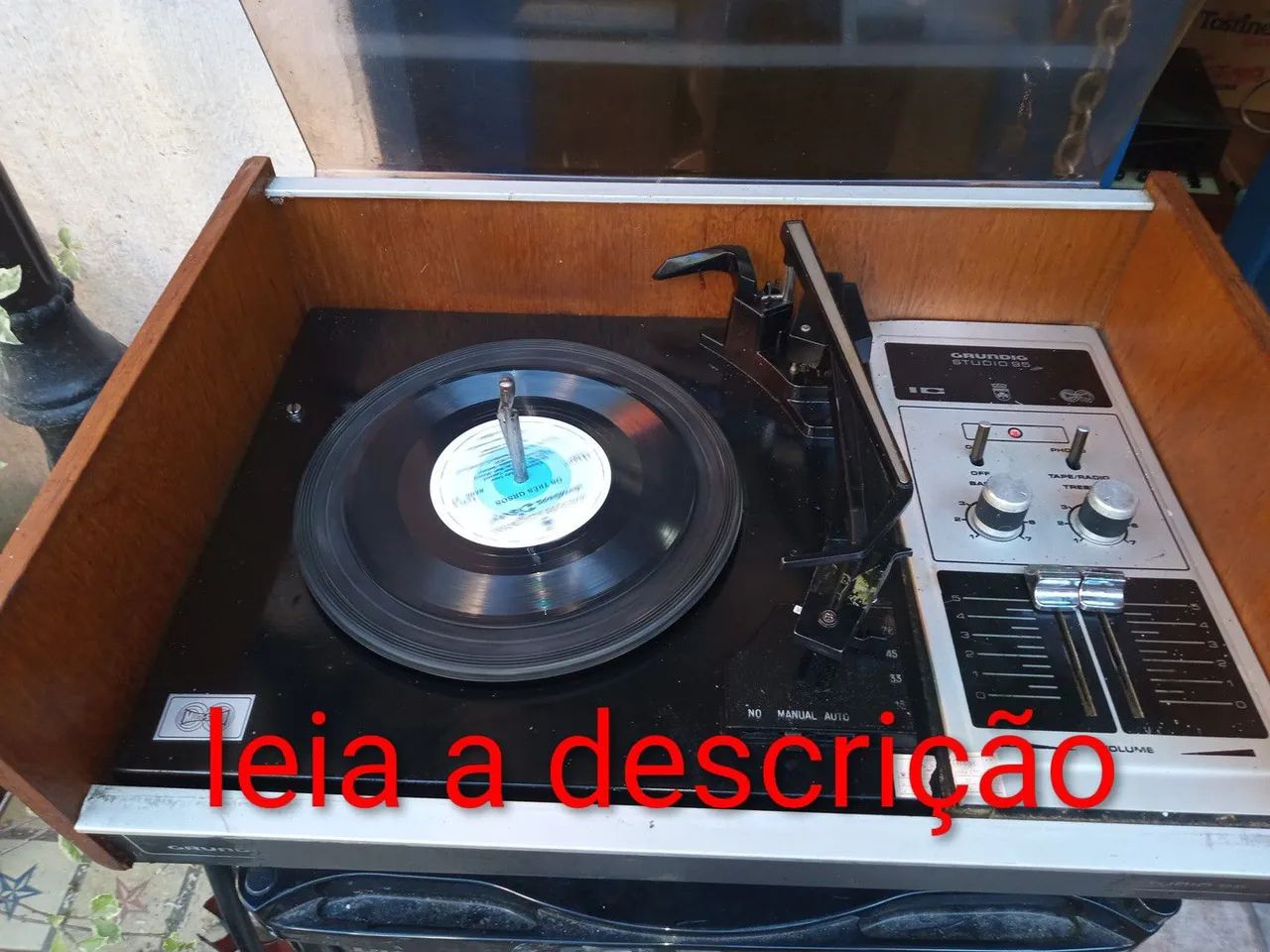 Toca disco antigo Grundig Studio 95