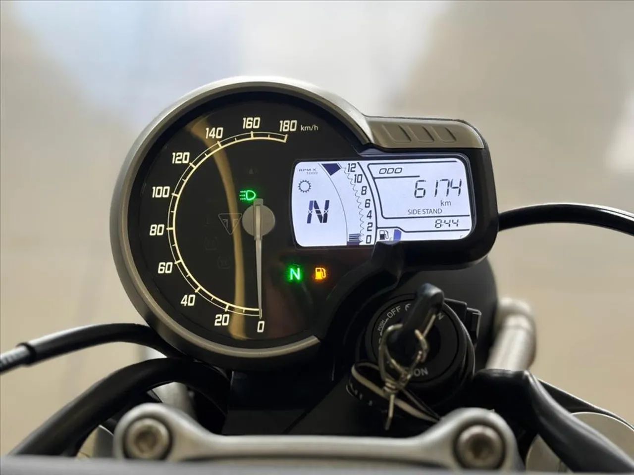 TRIUMPH SCRAMBLER 400 X - Foto 5