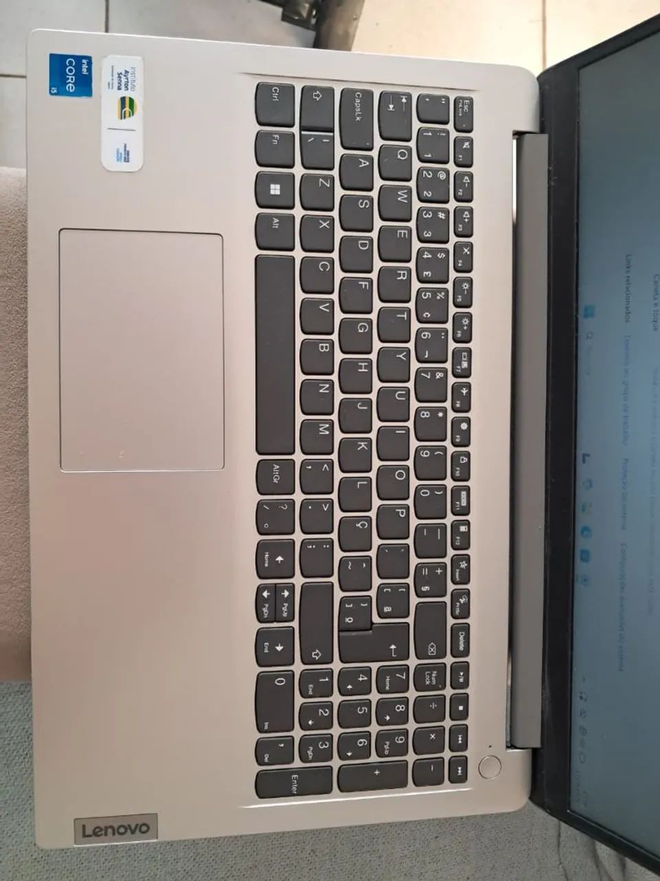 Notebook Lenovo IdeaPad 1 - Foto 2