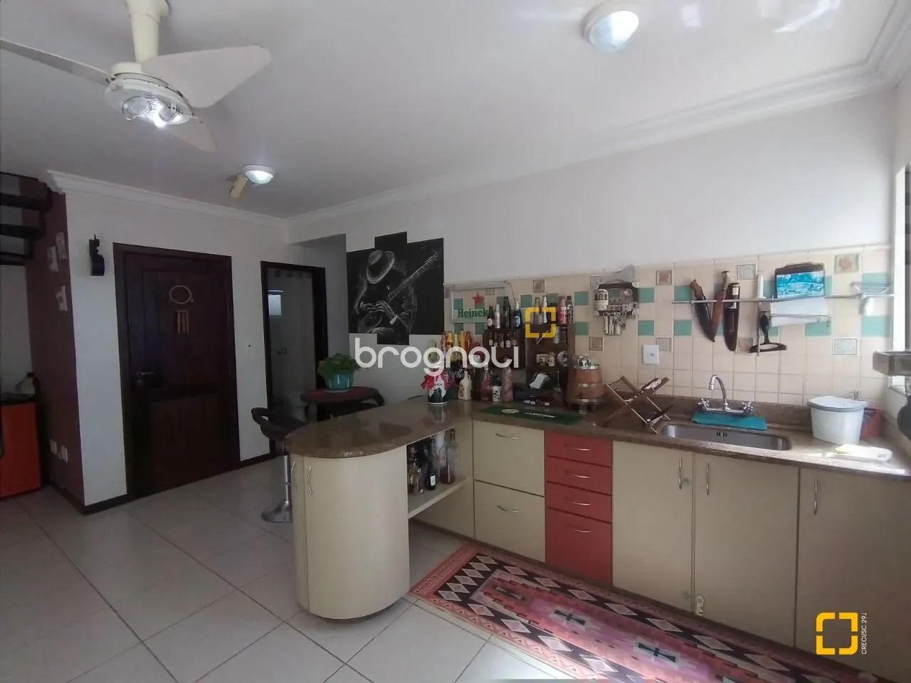 Casa com 4 quartos, todos suítes, em Coqueiros - Foto 3