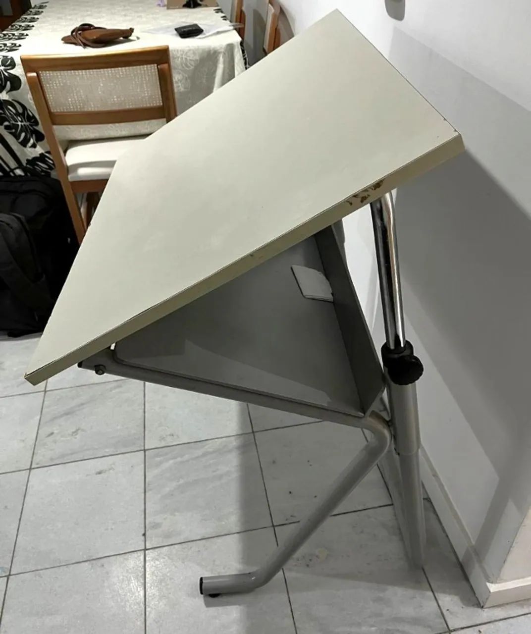 Mesa Prancheta Inclinável - Foto 4