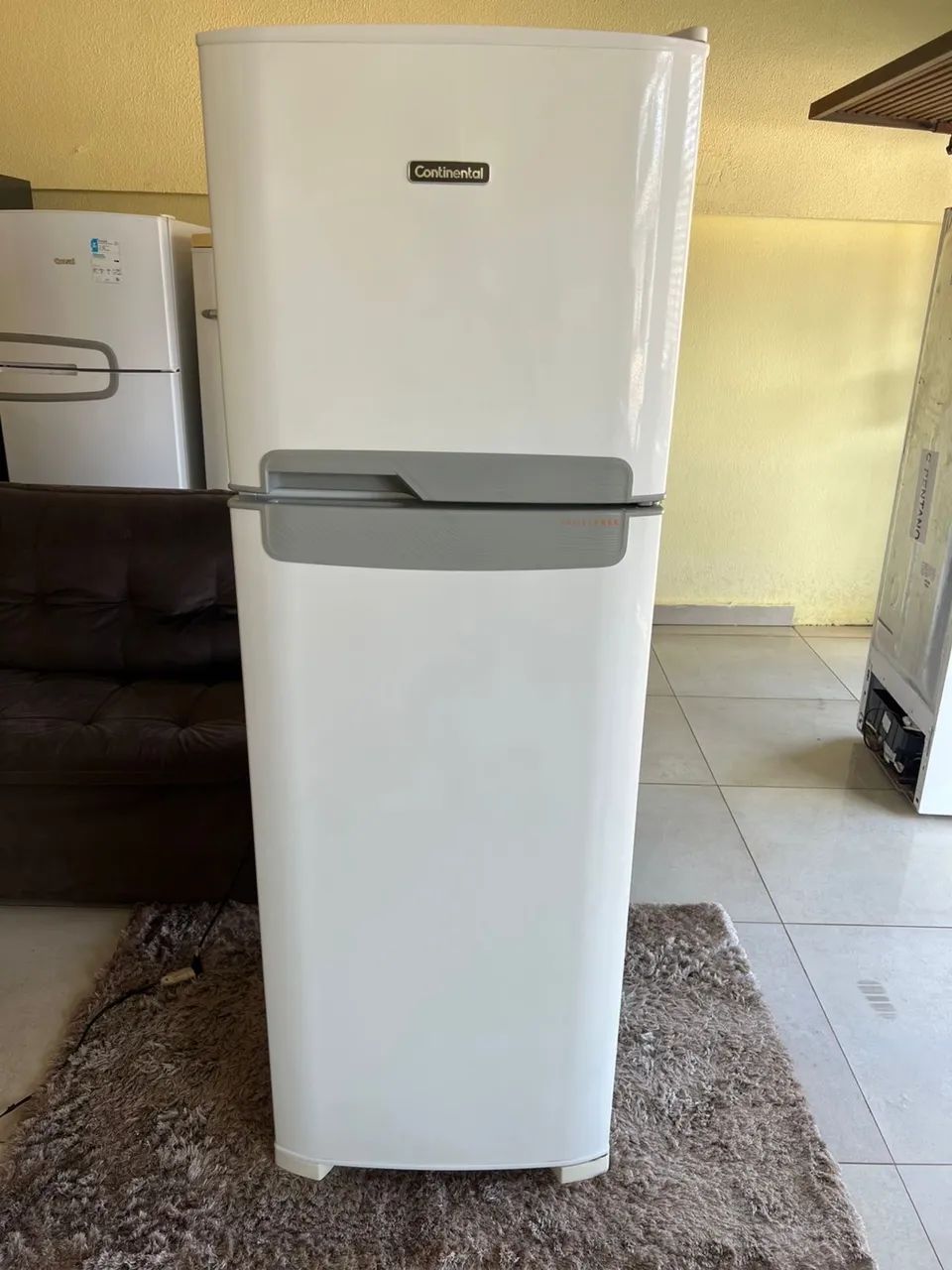 Geladeira Continental 370lts Frost Free Semi Nova Completa Por Dentro - Entrega Grátis 