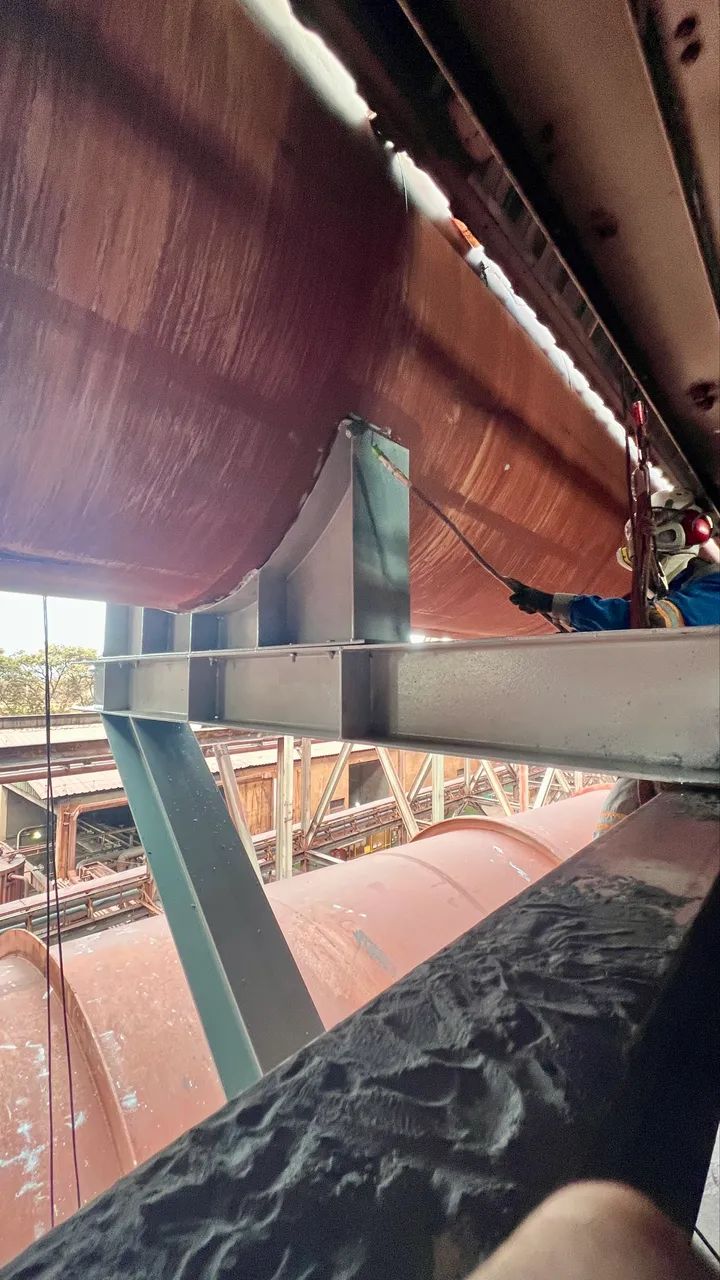 Trabalho em acesso por cordas - Foto 3