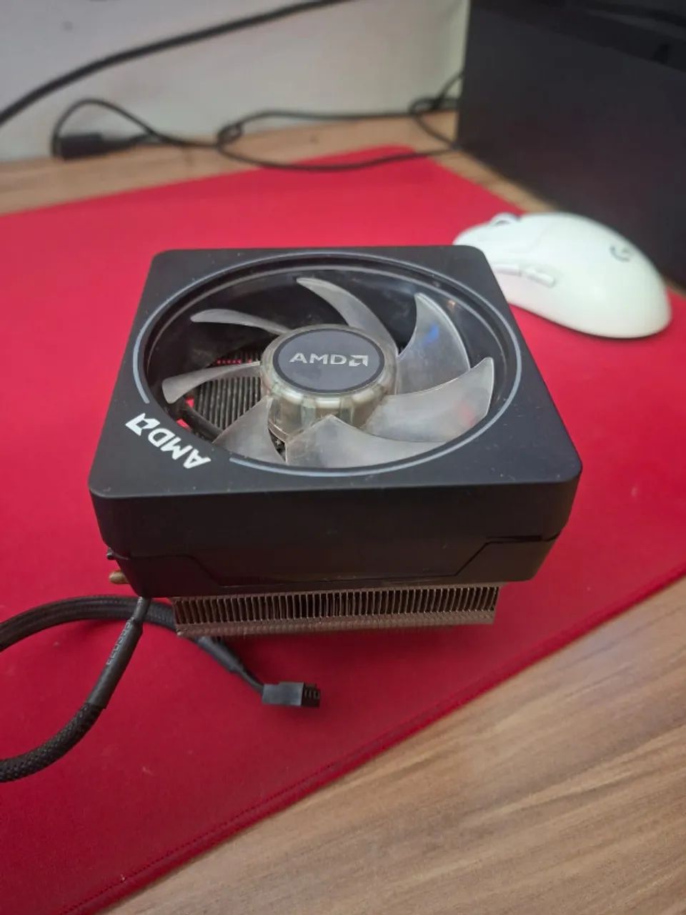 Ryzen 7 3700X + Cooler Wraith Prism RGB Original + Caixa Original