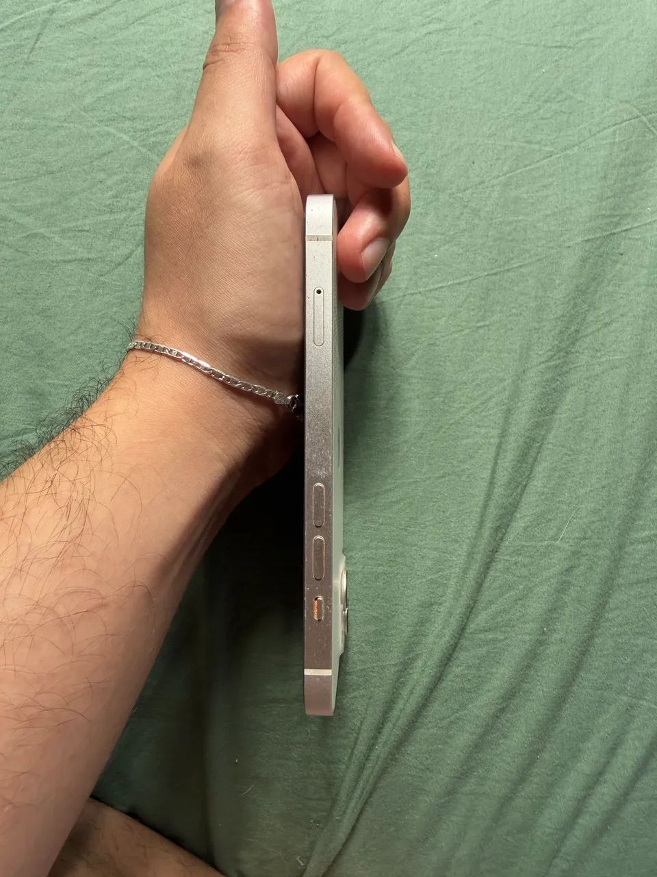 iPhone 13 Estelar - 128GB - Foto 2