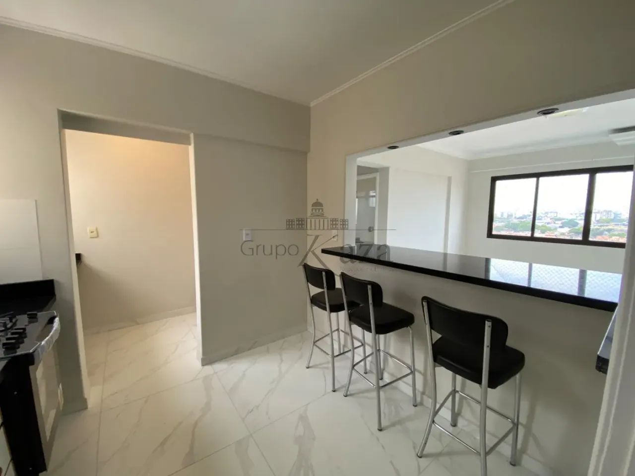 Apartamento - Jardim das Indústrias - Edifício Itamambuca - 2 Dormitórios - 60m². - Foto 5