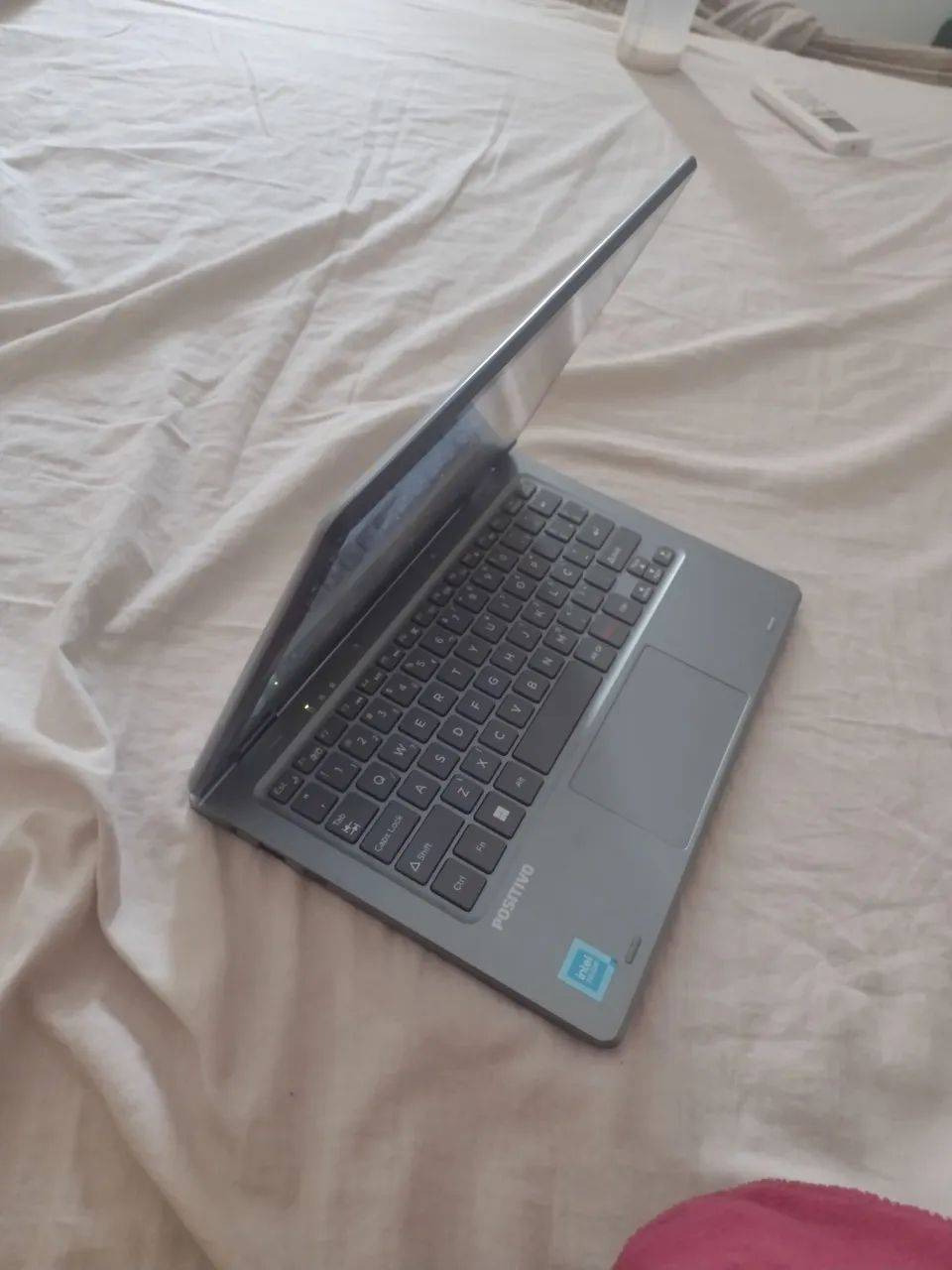 NOTEBOOK DUO POSITIVO COM TOUCH (notebook que vira tablet)  - Foto 2