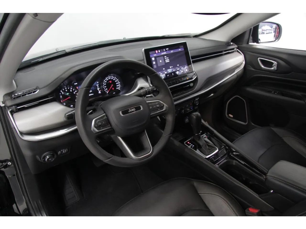 Jeep Compass LONG. T270 1.3 TB 4x2 Flex Aut., foto 3 de 14