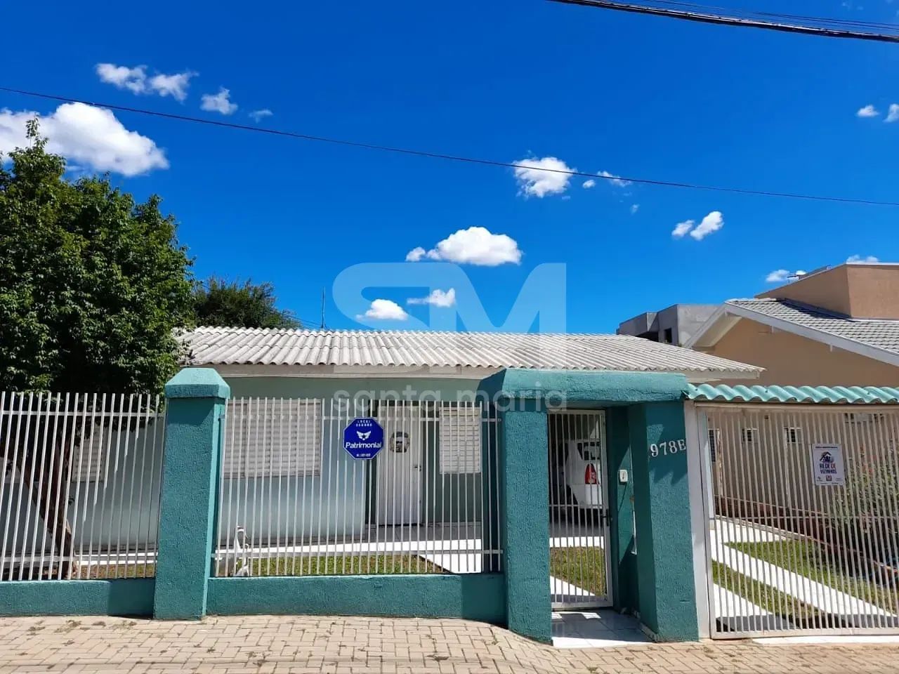 Casa à venda no bairro Esplanada . Chapecó - SC .