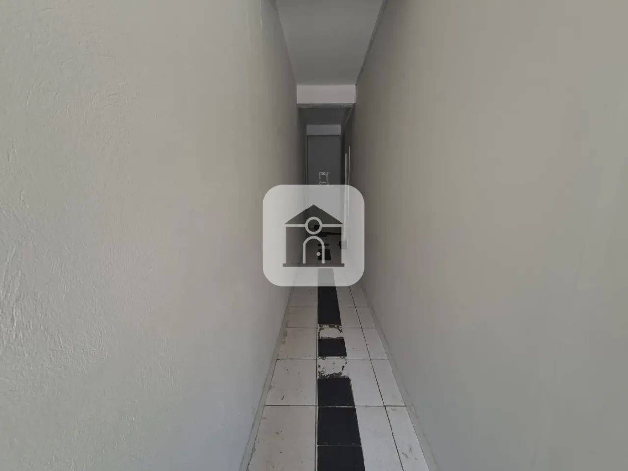 Cômodo comercial para locação no bairro Planalto - Foto 3
