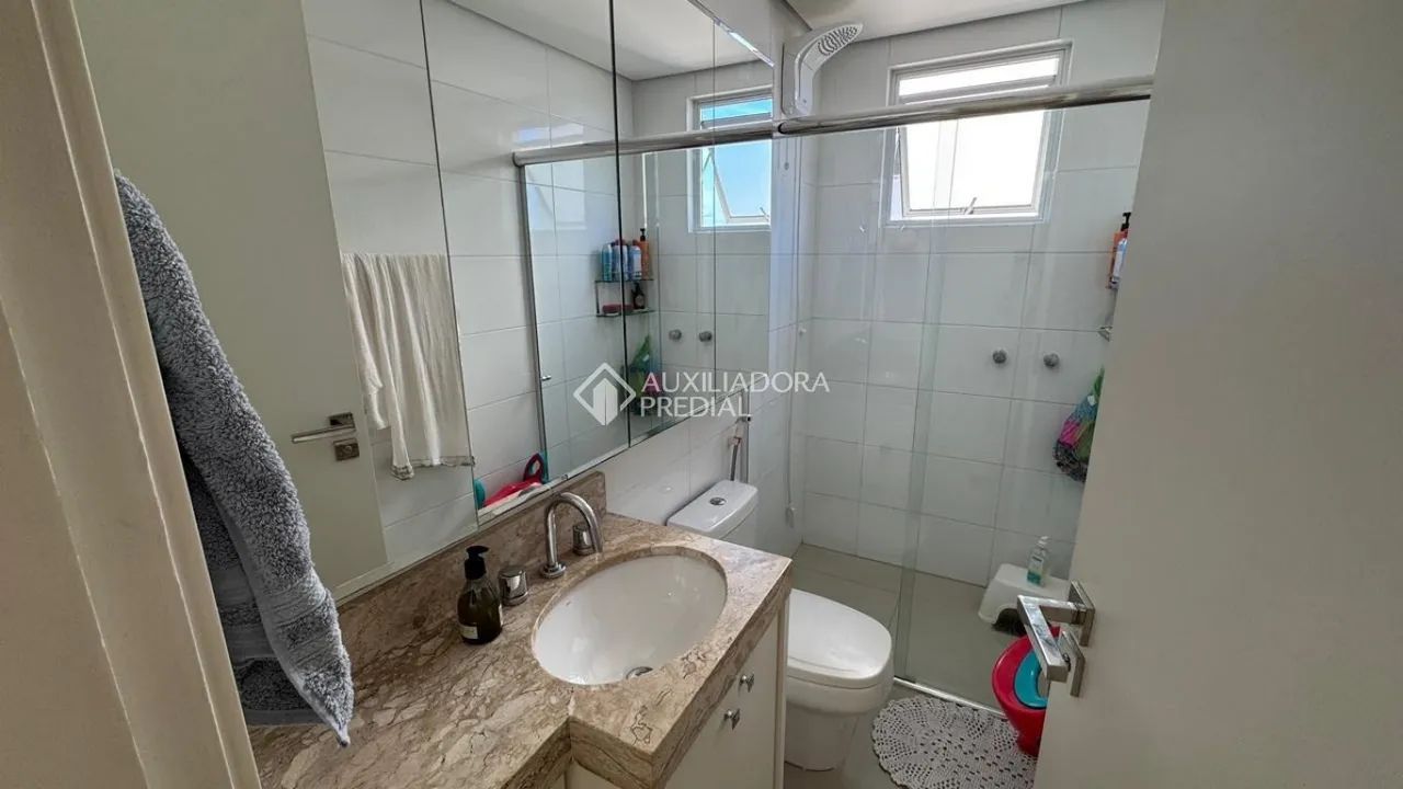 Apartamento com vista mar e 3 vagas no Estreito - Foto 5