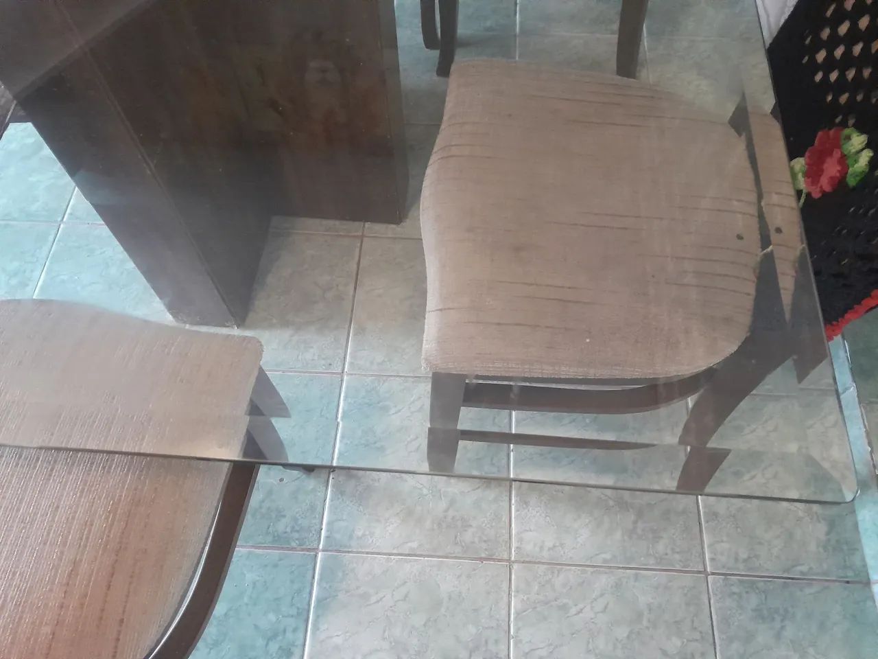 Mesa vidro com 6 cadeiras  - Foto 5
