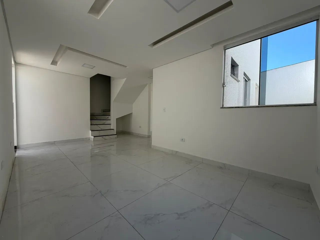 Casa com 3 quartos sendo 1 suíte 3 banheiros 2 vagas - Foto 3