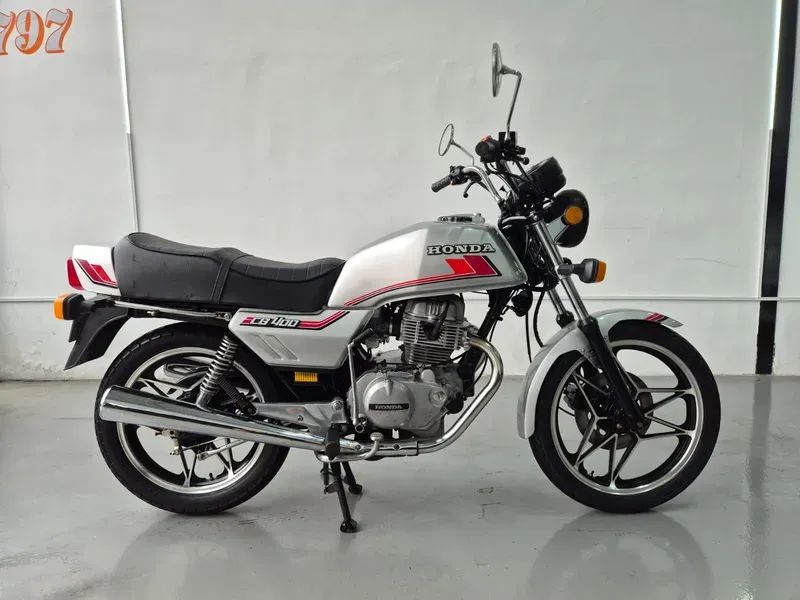 CB 400 II 1983 - 1531424336 | OLX
