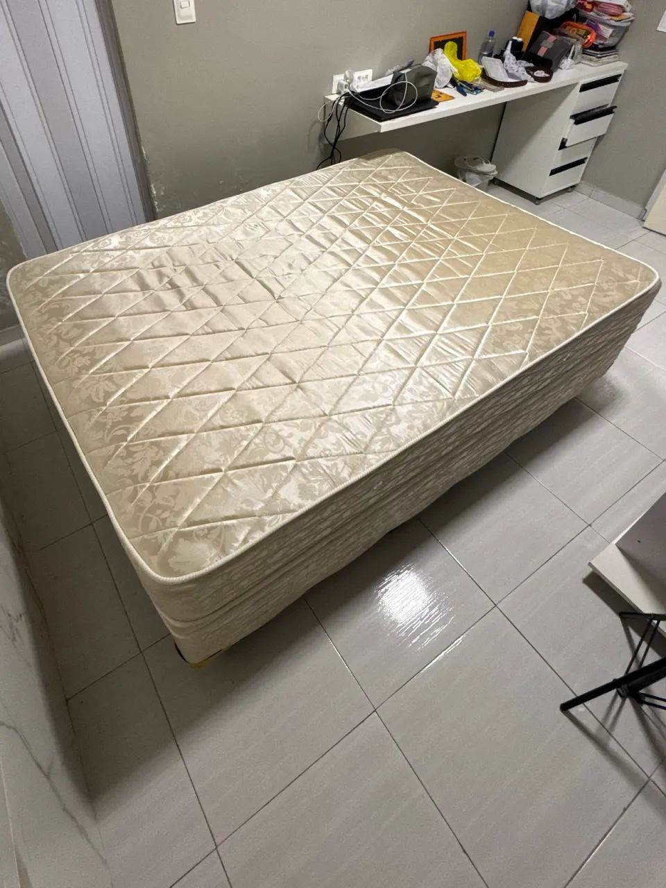 Onix Double Bed65704324179585121