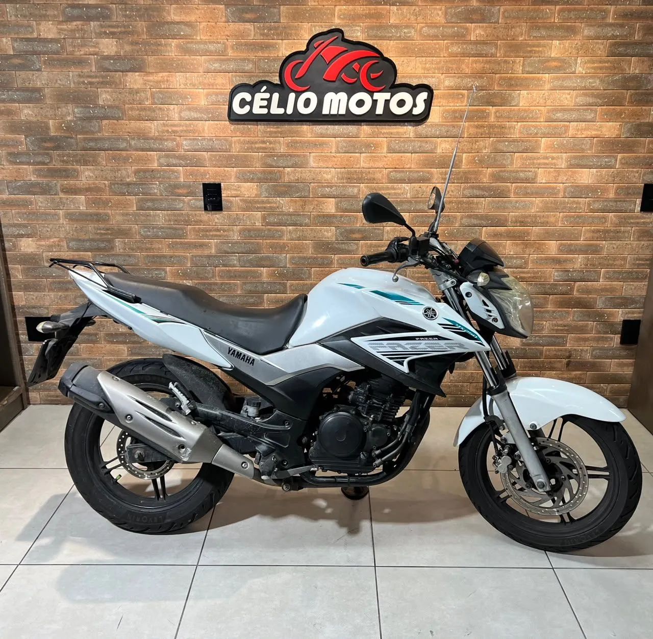 FAZER 250 BLUEFLEX BRANCA 2015/2016