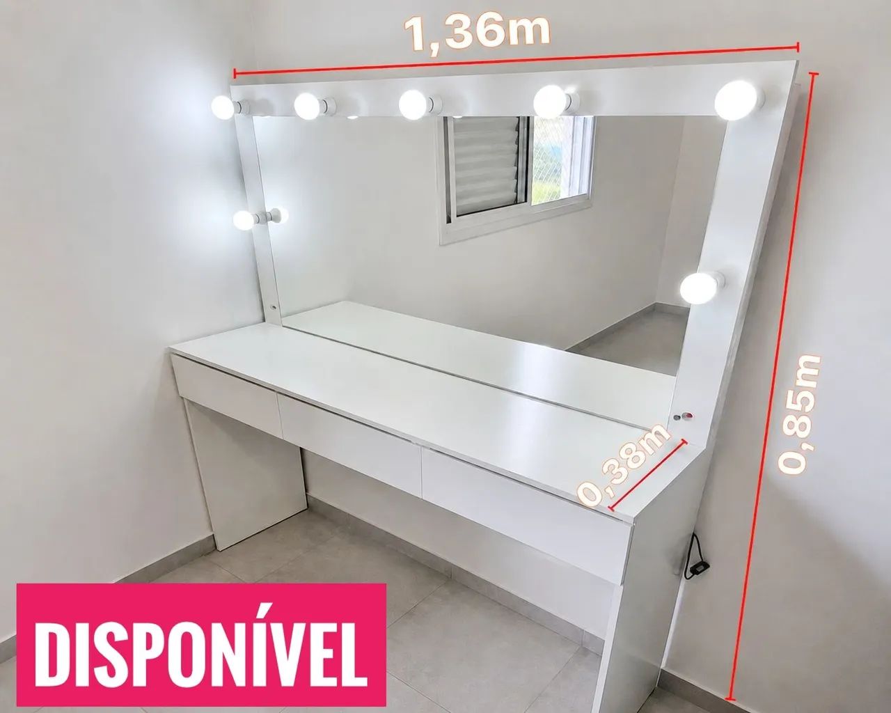 Penteadeira com 3 gavetas e lâmpadas LED inclusas!