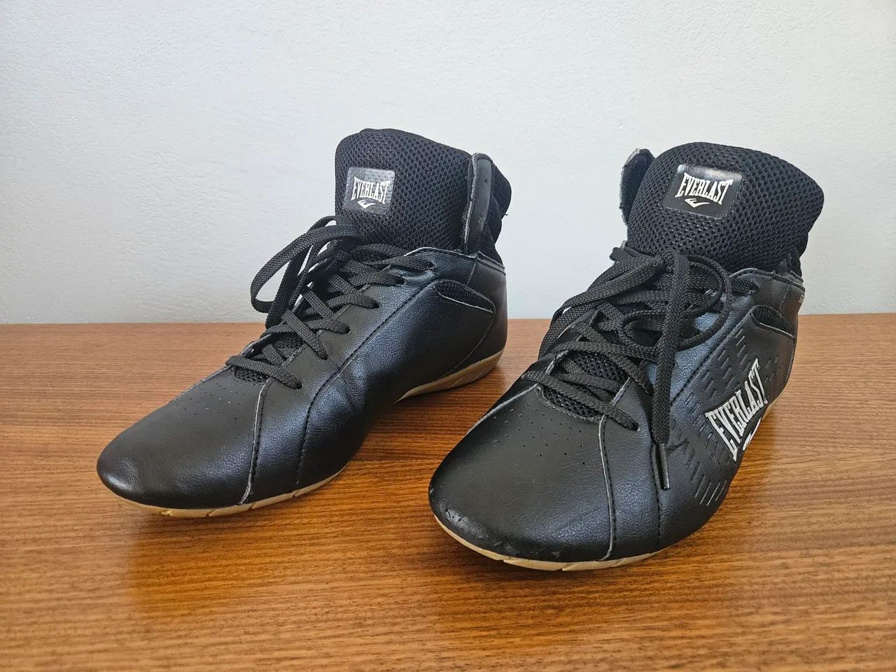 Bota sapatilha sapato tênis wrestling luta kart Everlast semi nova usada pra tocar bateria