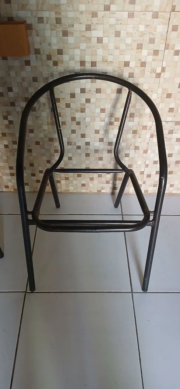 Cadeiras de ferro a ser reformada. Como preferir. - Foto 2