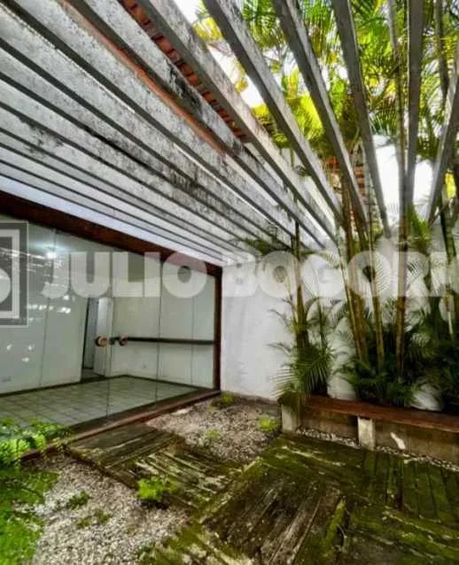 Apartamento : / Residencial / São Conrado
