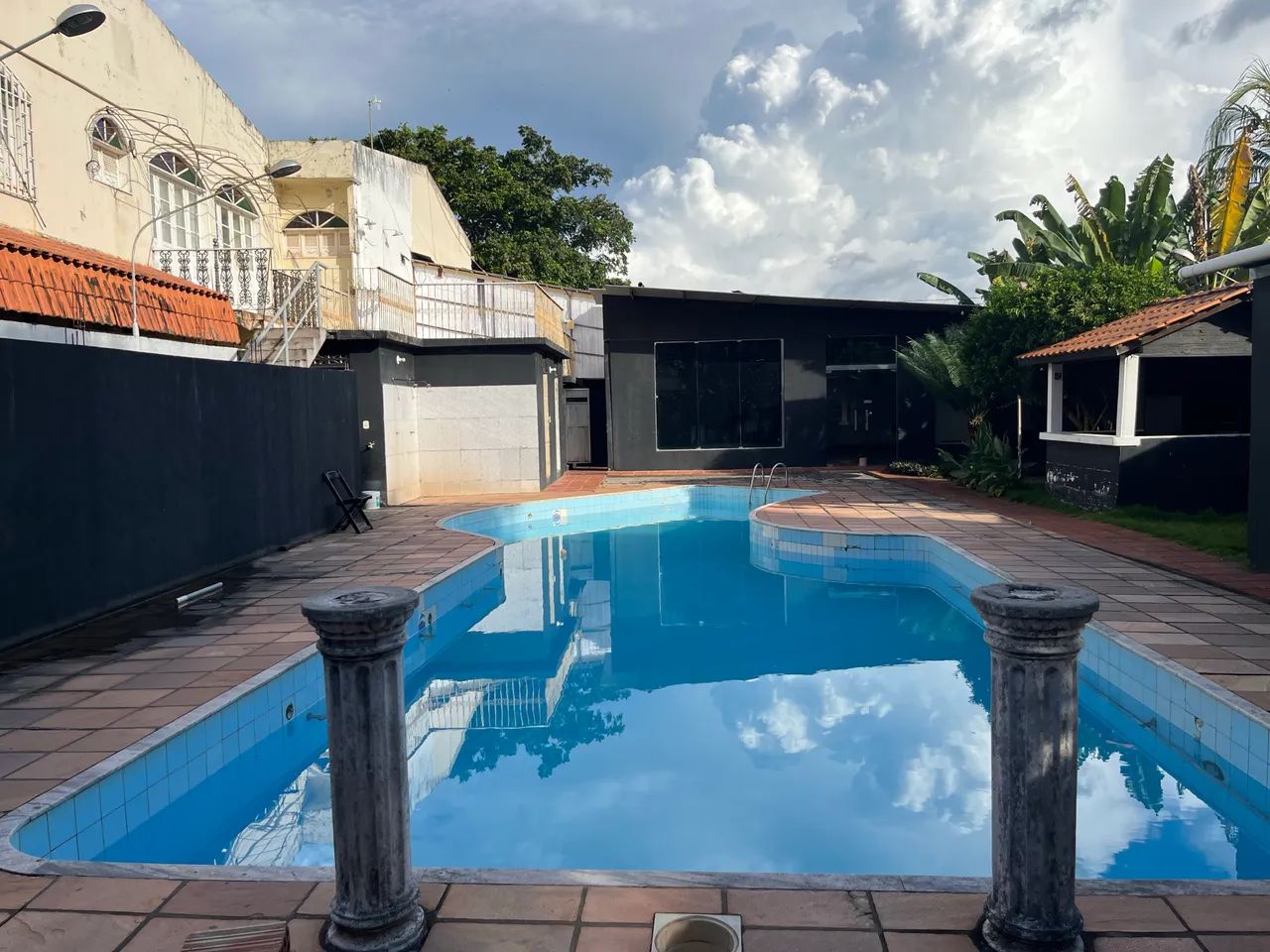 Espaco com Piscina e galpão interno  - Foto 2