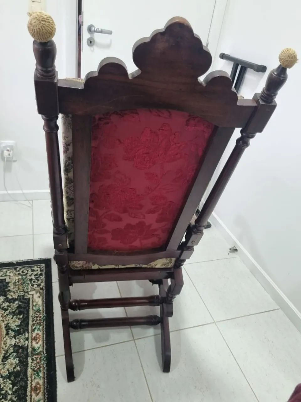 Cadeira de Balanço Antiga / Antiquário - Foto 2