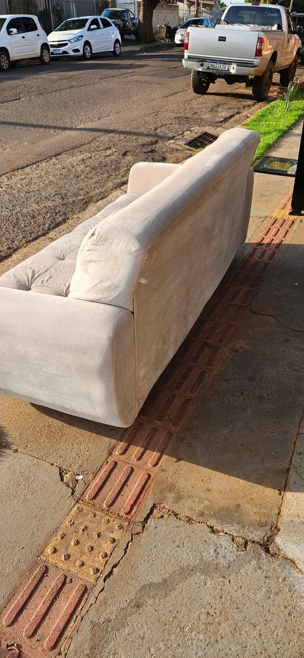 Vende - Se Sofá 3 Lugares Feito Higienização E Lavagem A Seco! - Foto 5
