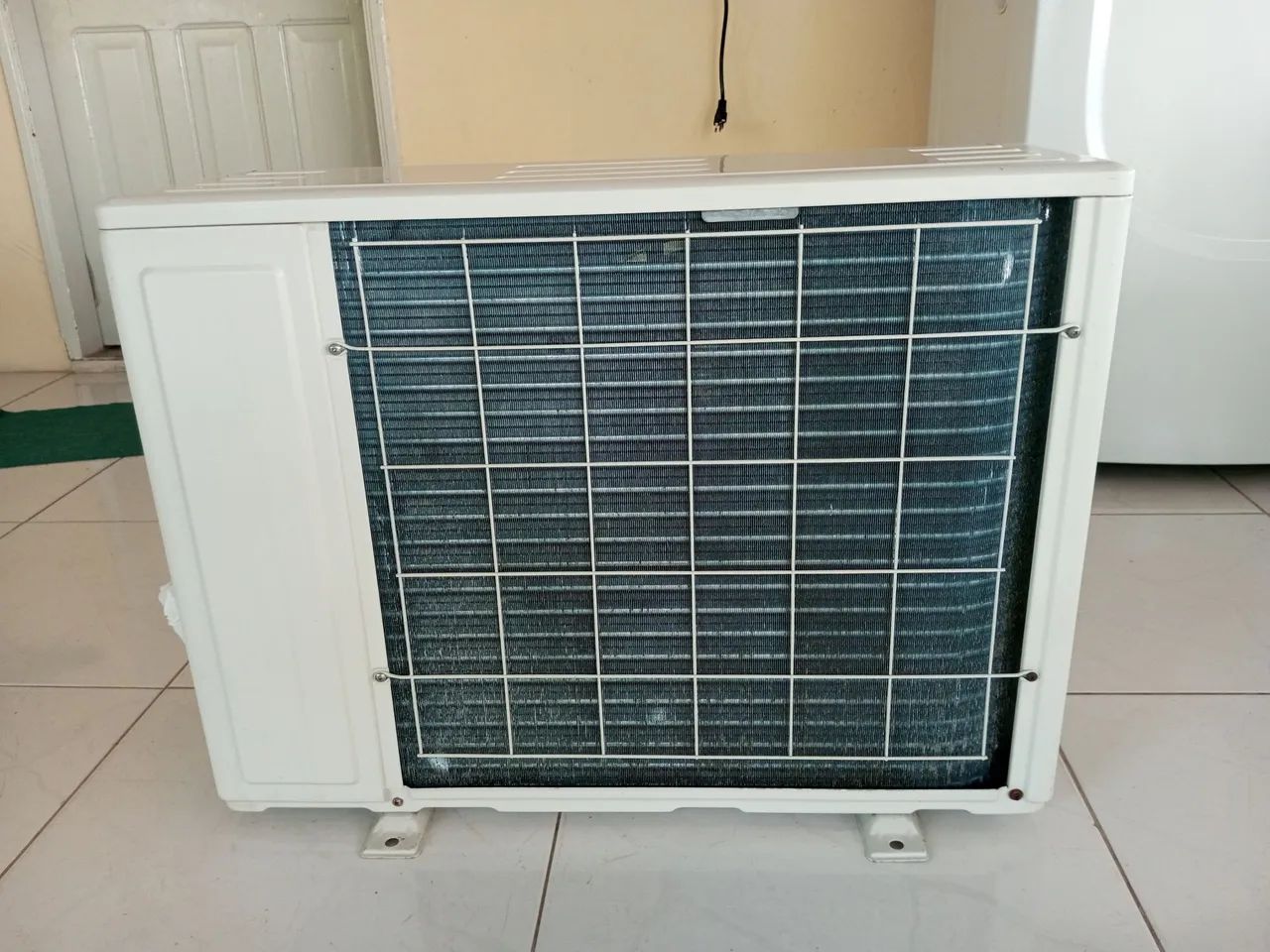  Ar-Condicionado Split Techfrio 12.000 BTUs 220V - Funcionando Perfeitamente - Foto 3