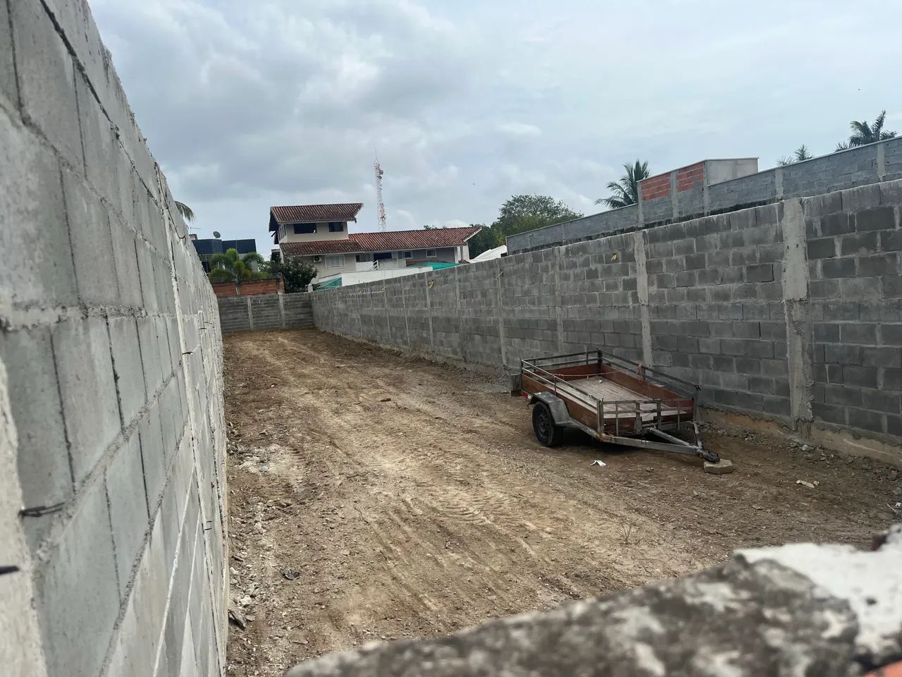 Excelente terreno plano, todo murado  - Foto 3