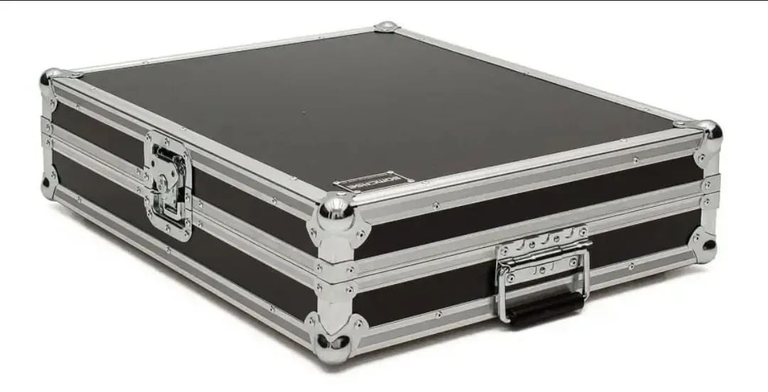 VENDO MESA DE SOM + CASE  - Foto 3