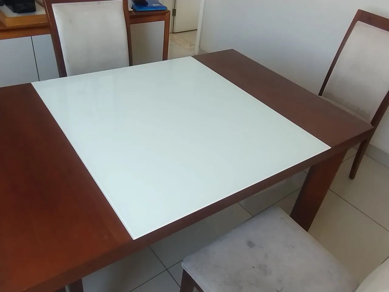 Conjunto mesa com 4 cadeiras  - Foto 3