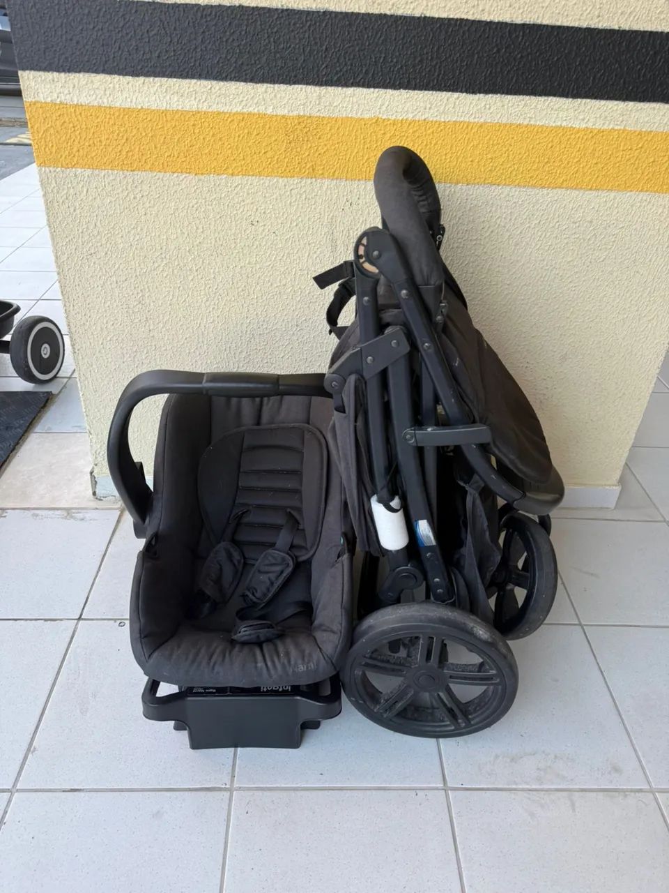 Carrinho e bebê conforto em ótimo estado. Completo.  - Foto 4