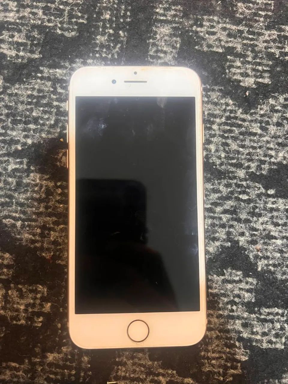 iPhone 8 dourado 64gb - Foto 2