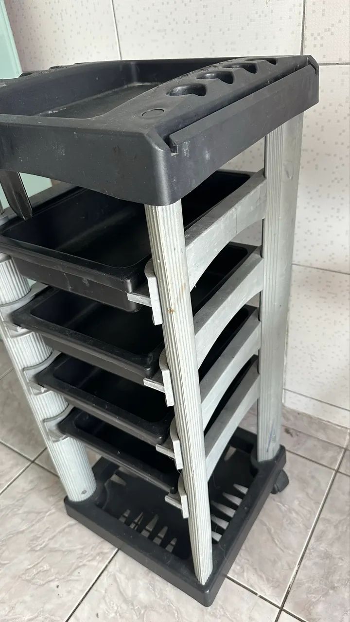 Carrinho de apoio com 4 bandejas  - Foto 5