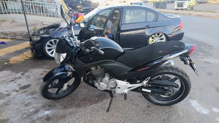 CB300 2011 - Foto 2