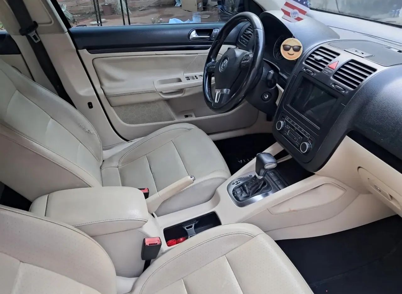 Volkswagen Jetta 2.5 4p.  59.700,00 - Foto 2