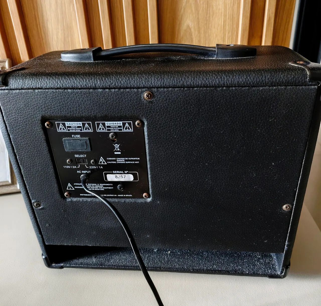 Amplificador Tagima Black Fox 20 (TBF 20) - Instrumentos musicais
