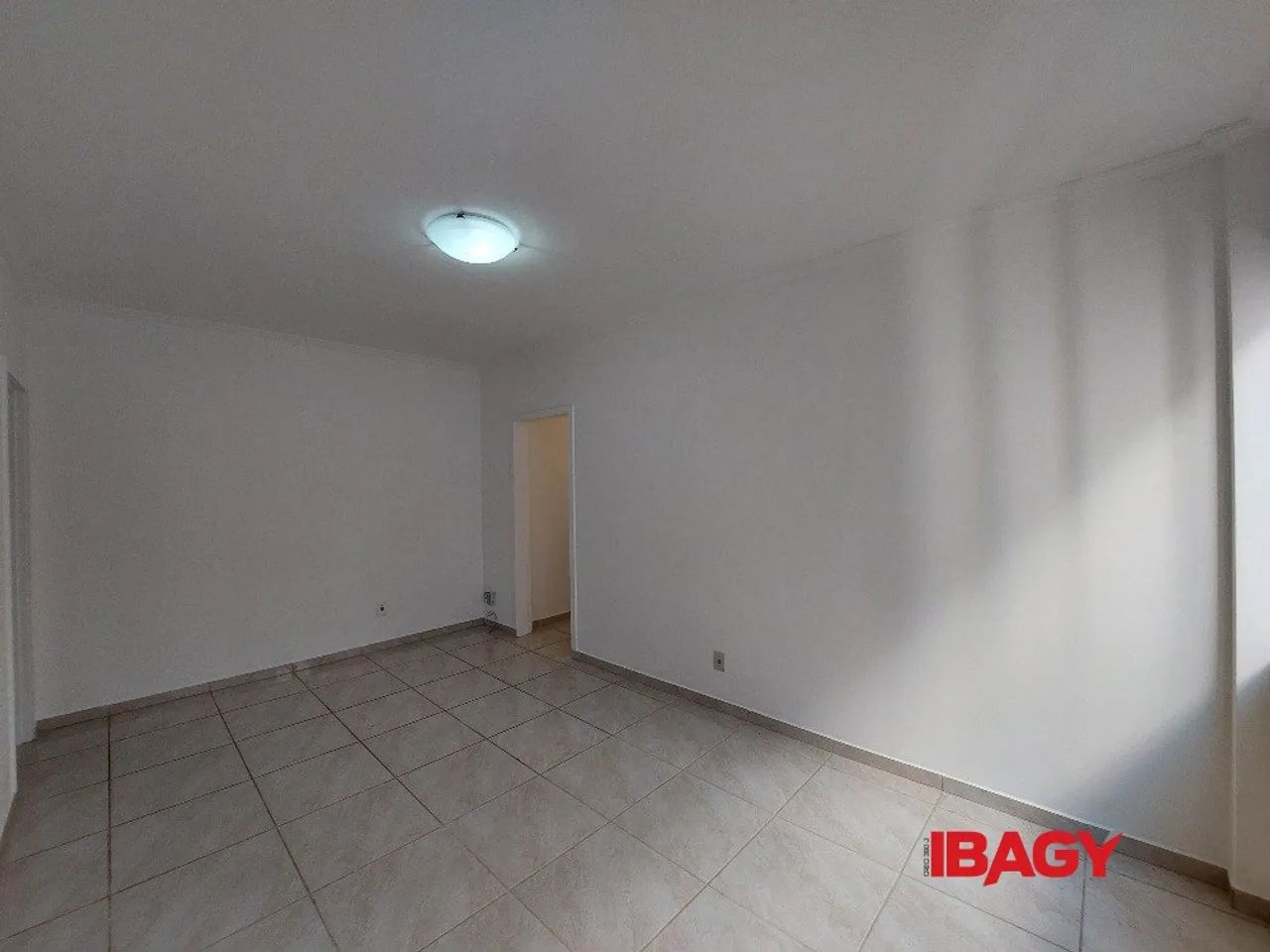 Excelente Apartamento 2 dormitório(s) em Centro - Florianópolis - Foto 5