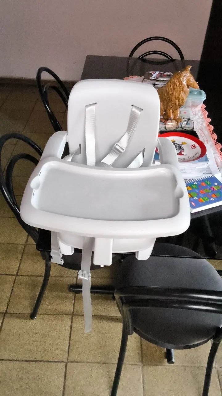 Cadeirinha de alimentação 