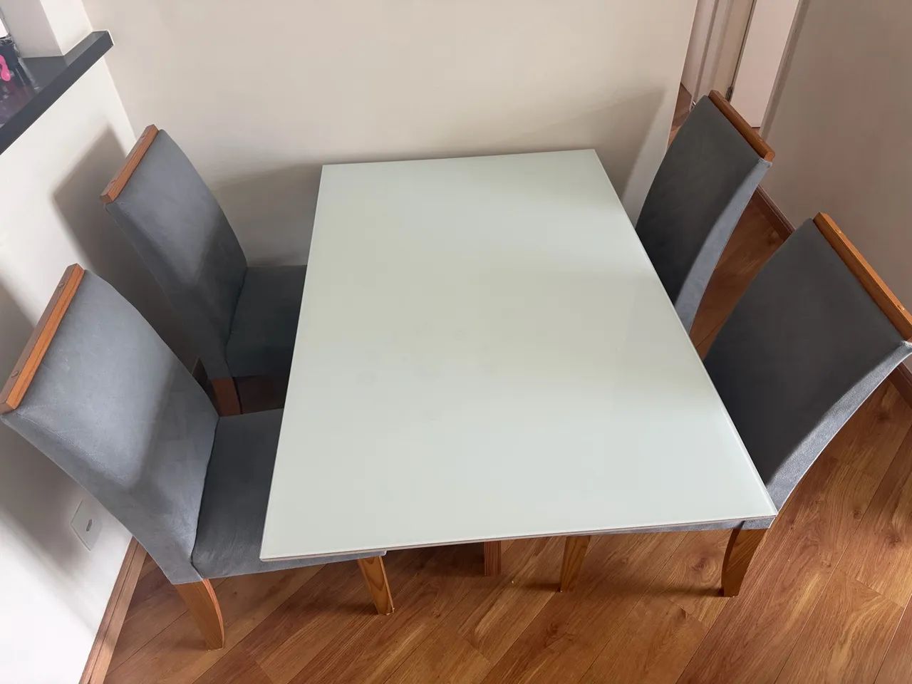Mesa de jantar com 4 cadeiras - Foto 2