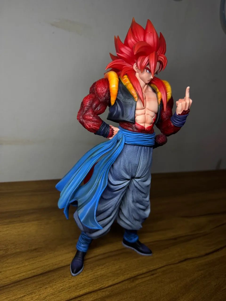 Vendo gogeta action figure do dragon ball - Foto 2